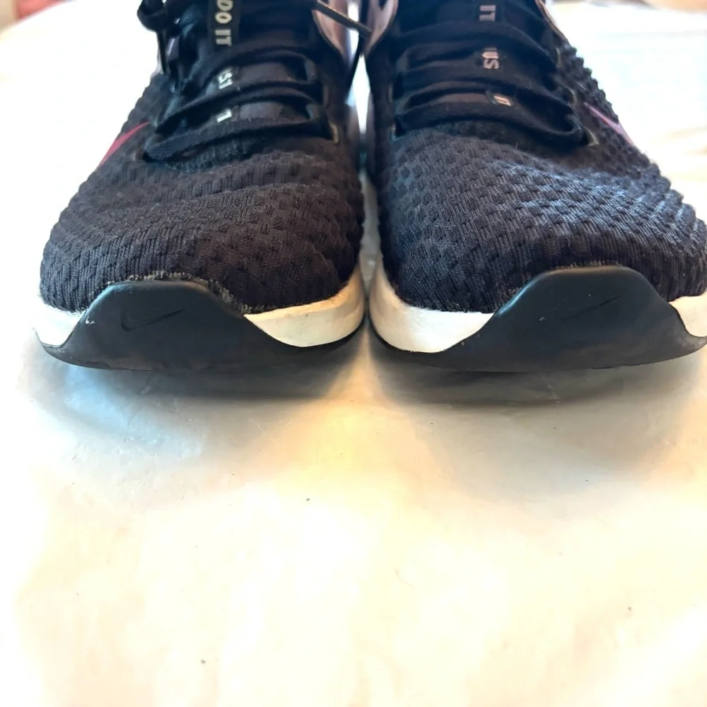 Nike Air Max Bella TR2 Trainer Sneakers athletic black pink SZ 11 Worn 1X Indoor